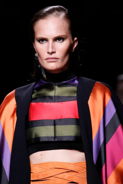 Look 54